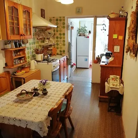 Pokoj W Mieszkaniu Prywatnym *